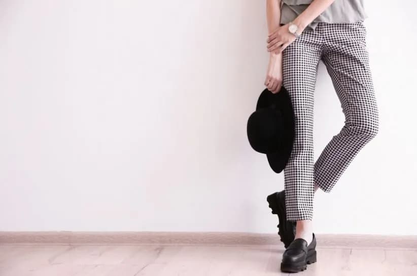 Jakie buty do spodni w kant, aby wyglądać elegancko i stylowo?