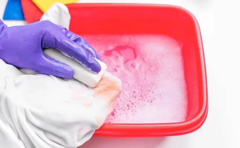 Jak usunąć żywicę z ubrania - skuteczne metody i porady z forum