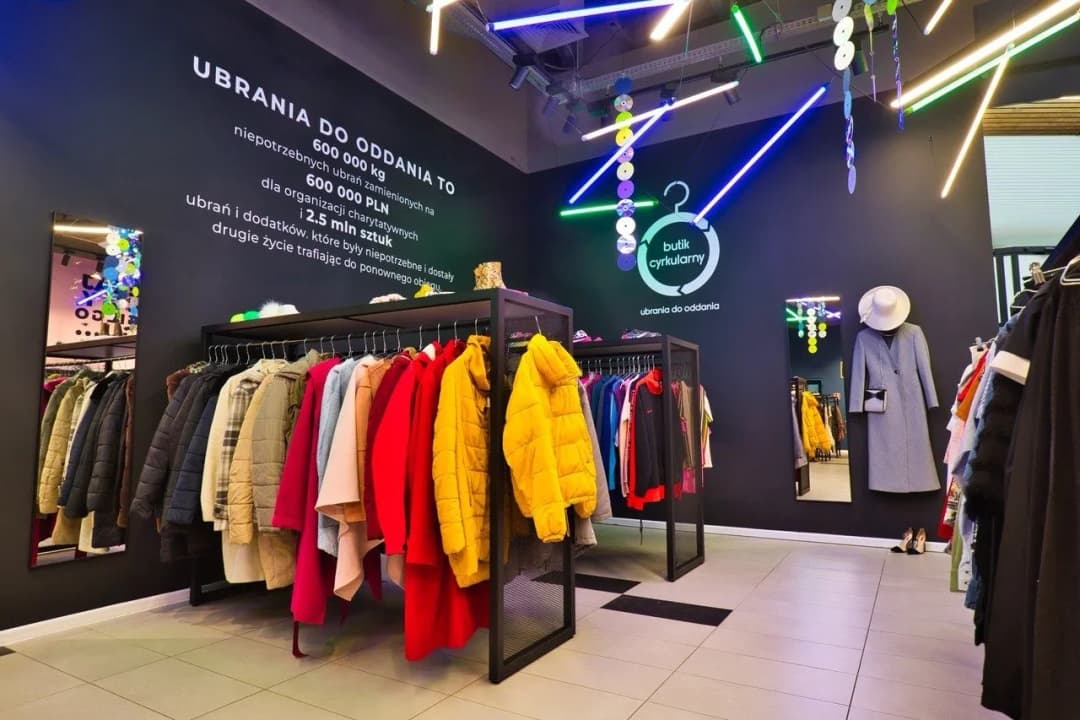 Gdzie można oddać ubrania dla potrzebujących w Wrocławiu i innych miastach